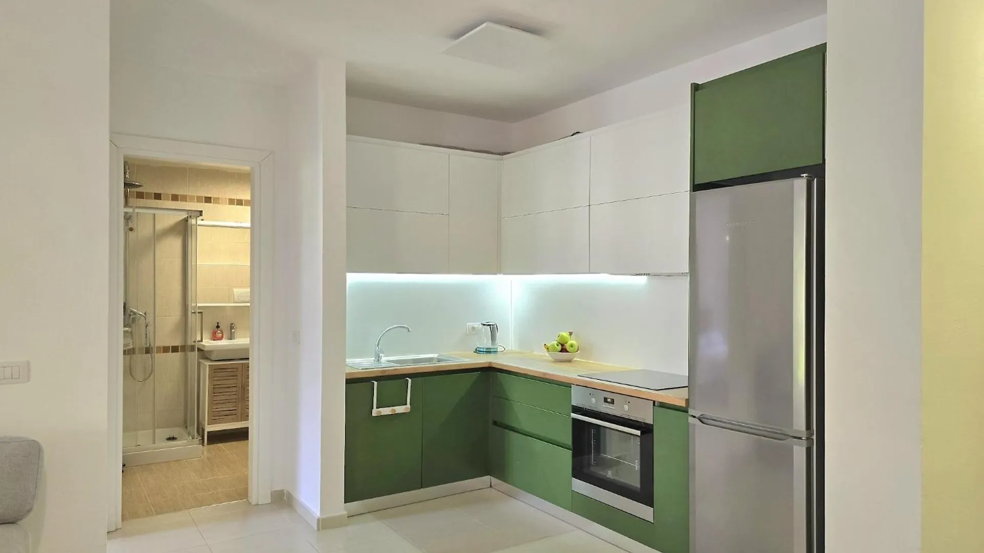 Apartamento Tastefully Furnished Getaway In Durr S Durrës