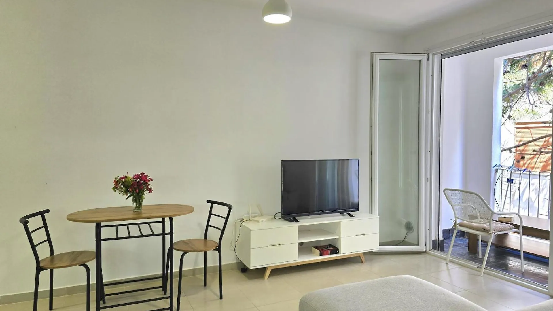Apartamento Tastefully Furnished Getaway In Durr S Durrës 0*,  Albania